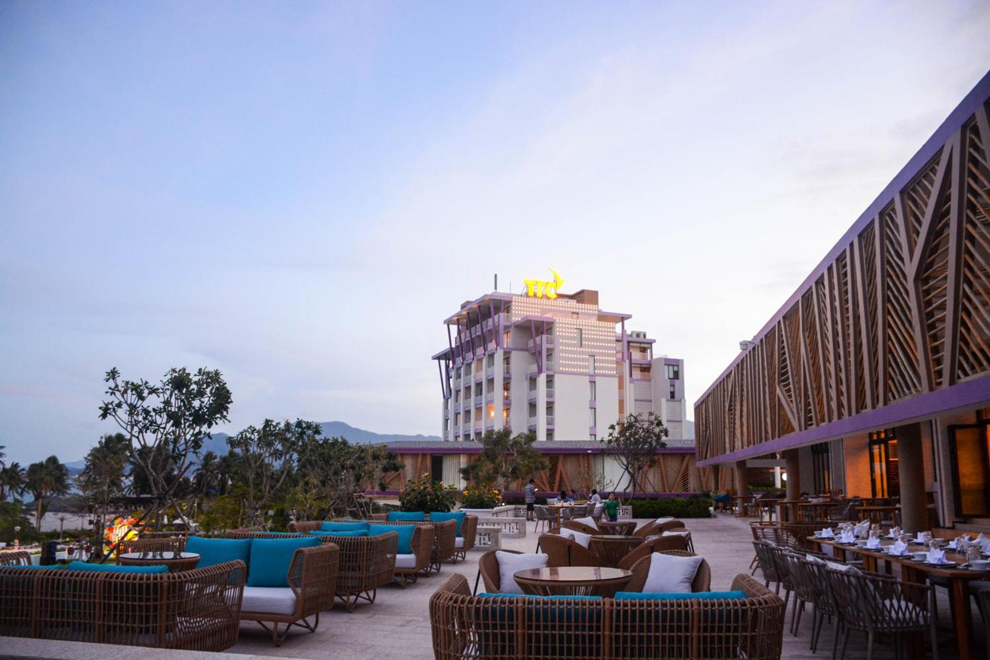 Ttc Van Phong Bay Resort - Himalaya Sauna & Steam Retreat Included Ấp Ninh Hòa  Dış mekan fotoğraf