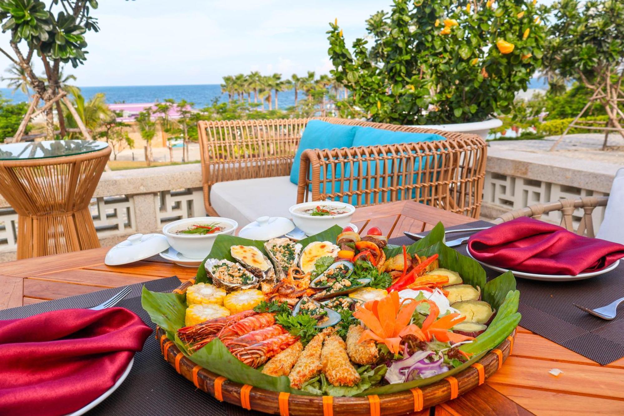 Ttc Van Phong Bay Resort - Himalaya Sauna & Steam Retreat Included Ấp Ninh Hòa  Dış mekan fotoğraf